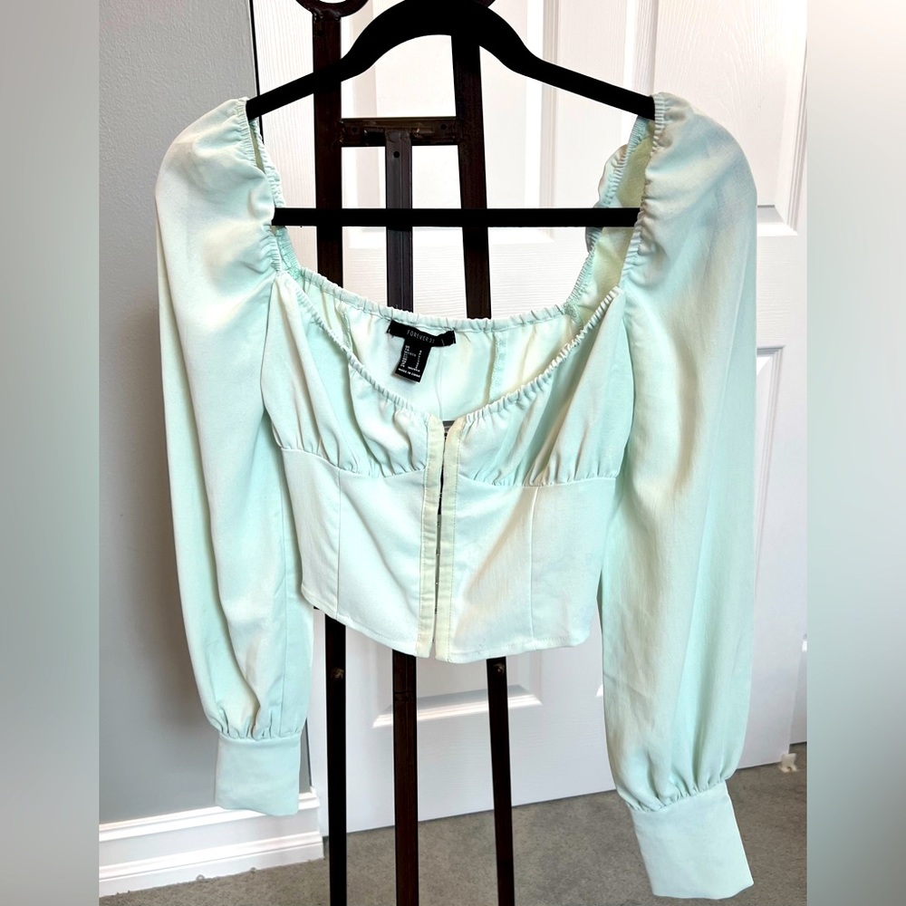Mint green long sleeve Forever 21 crop top NWT